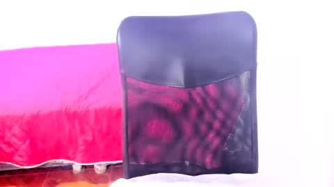 Snapshot of cracker_doll chatting on February 26, 9:50 pm cracker online show from February 26, 9:50 pm