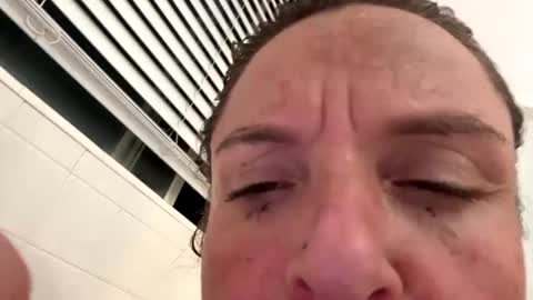 Snapshot of craul2130 chatting on October 1, 12:32 pm craul2130 online show from October 1, 12:32 pm