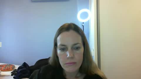 Anny online show from October 31, 10:52 am