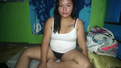 Snapshot of creamy_cunt4uxx chatting on October 11, 4:28 am my pussy always wet online show from October 11, 4:28 am