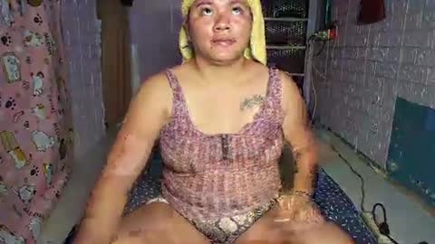 Snapshot of creamy_cunt4uxx chatting on February 17, 6:20 am my pussy always wet online show from February 17, 6:20 am