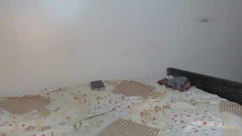 creamybabes0 online show from December 18, 6:18 am