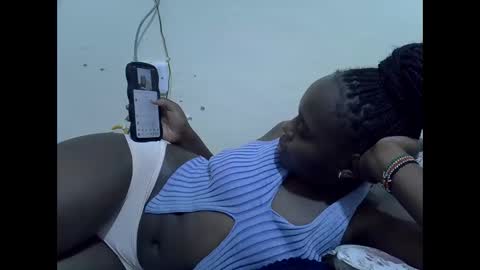 creamyypussyy online show from February 12, 12:23 am