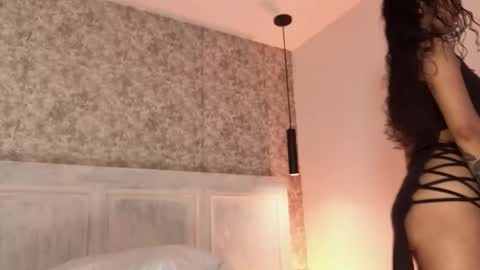 Cristal  online show from December 19, 2:09 pm