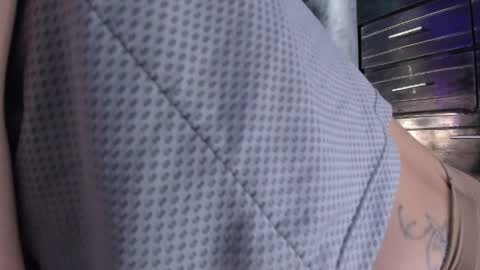 cristal_t2 online show from April 8, 7:49 pm