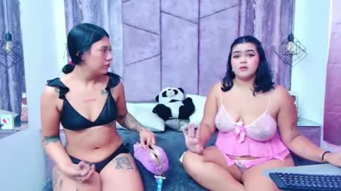 CristalANDzoe online show from February 15, 1:43 pm