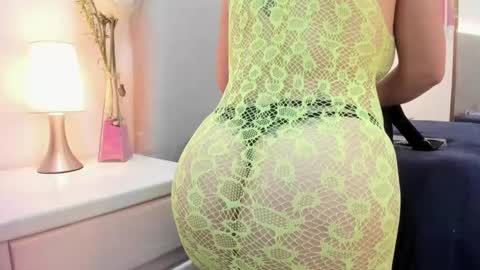 cristalbm_ online show from March 17, 1:31 am