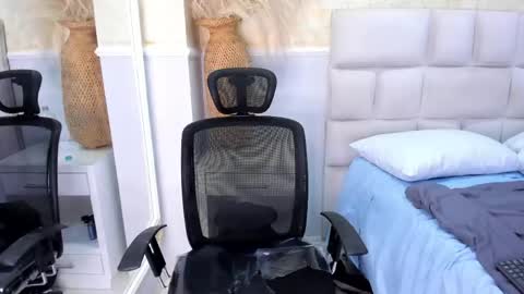 CristineRain online show from April 13, 8:04 am