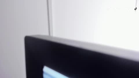 angie  online show from February 18, 3:38 am