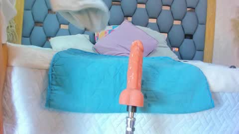 crystal_sm online show from January 11, 3:55 am