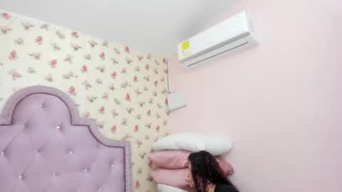 Milf Latina online show from July 20, 1:57 pm
