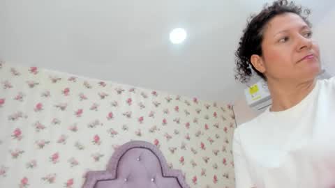 Milf Latina online show from June 5, 1:50 pm