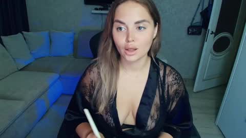 crystalemily online show from September 9, 7:24 pm