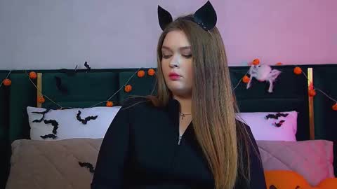 Crystal online show from October 27, 6:24 pm