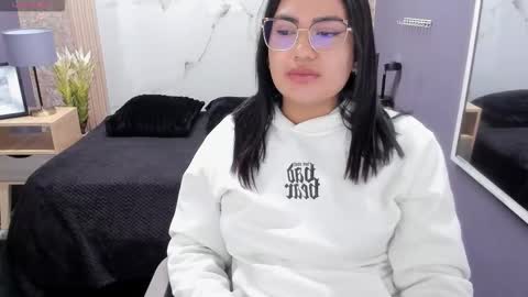 cumming tiffani online show from November 5, 1:49 pm