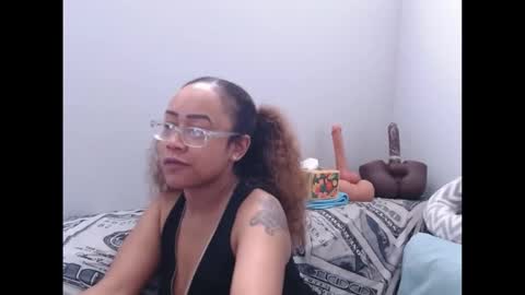 Nia Reese online show from March 25, 5:05 pm