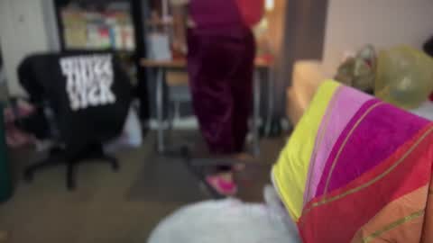 Kay online show from December 7, 11:23 pm