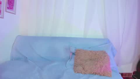 curvykittenx online show from November 17, 8:53 pm