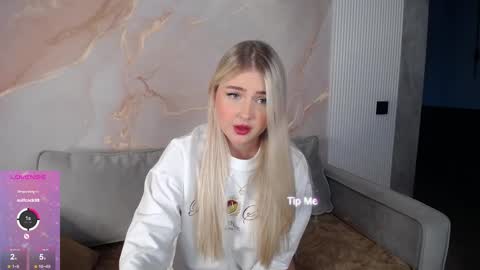 Kira  online show from March 3, 10:52 am