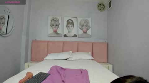   online show from December 26, 7:27 pm