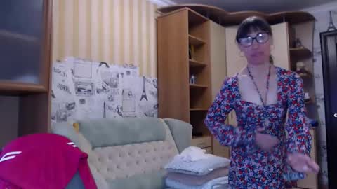 cute_lion_ online show from March 8, 12:31 pm