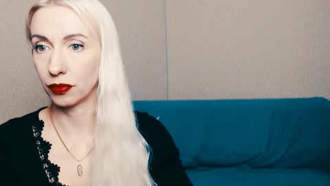 cute_smile_shy online show from February 25, 6:55 pm