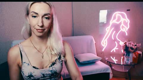 cute_smile_shy online show from October 11, 5:48 pm