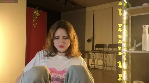 Aria online show from May 11, 5:54 pm