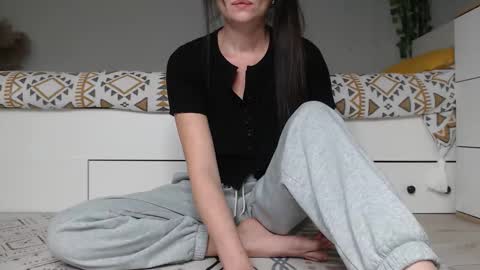 Snapshot of cuteemouse chatting on September 23, 12:03 pm Anna online show from September 23, 12:03 pm