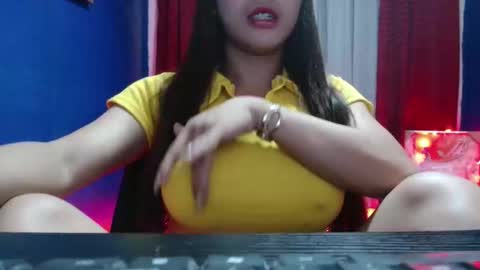 isabel online show from May 2, 1:42 am