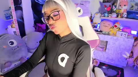 Snapshot of cutestephuwu chatting on March 6, 3:57 am - independent model online show from March 6, 3:57 am