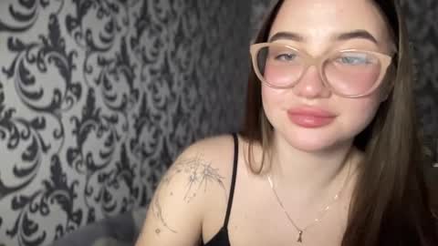 CuteAnn online show from February 9, 4:42 pm