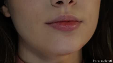 Rori  Instagram cutierori  online show from October 2, 5:45 am