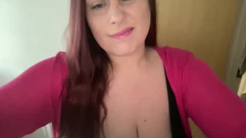 Snapshot of cutiexxxx chatting on March 7, 9:40 am cutiexxxx online show from March 7, 9:40 am