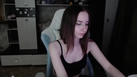 Cutti Crystal online show from October 29, 2:38 am