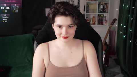 Helen Blossom online show from February 18, 7:54 pm