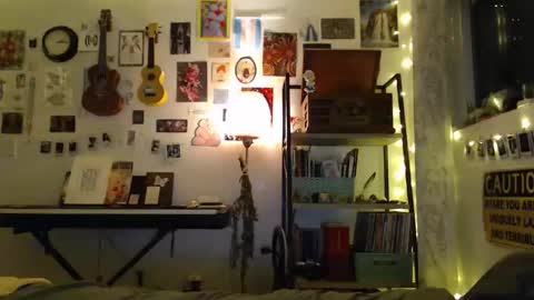 cypresskneez online show from January 13, 9:35 am