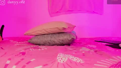 daani_hott online show from July 31, 1:28 am