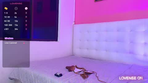 Snapshot of daddyissuesss_ chatting on December 20, 7:50 pm JAZMIN online show from December 20, 7:50 pm