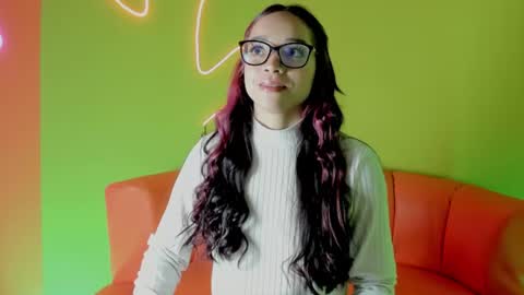 Dafne  online show from June 29, 1:11 pm