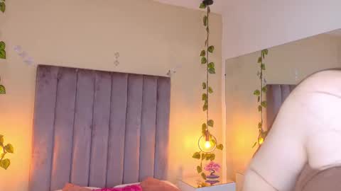 Dahlia online show from March 21, 8:30 am