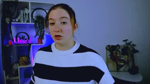 Little Di online show from October 31, 2:24 am