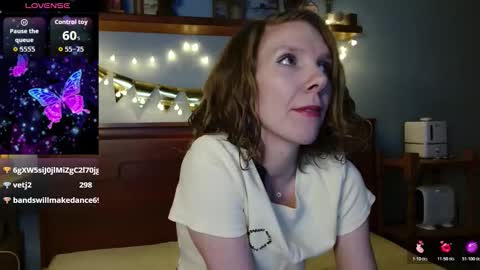 daisy_lovely online show from February 17, 6:02 am