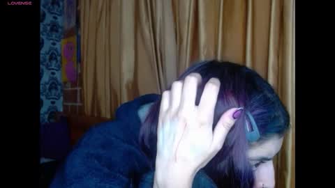    --  -- help me reach 100 hands up  online show from October 25, 4:53 am