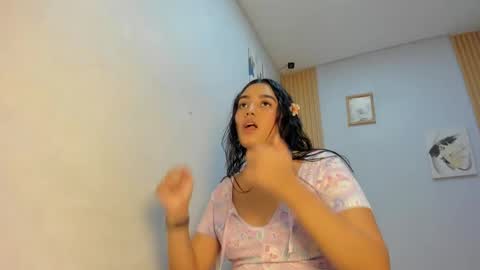 dakota_x18 online show from February 5, 7:50 pm