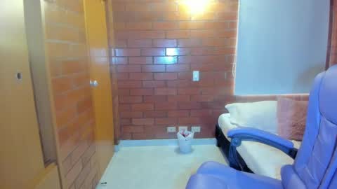 The girl of your dreams o online show from January 3, 1:58 pm