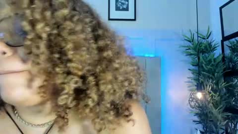  Danna  online show from June 18, 11:59 am