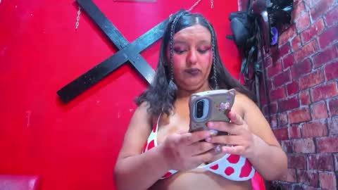 Mariana online show from April 16, 3:51 am