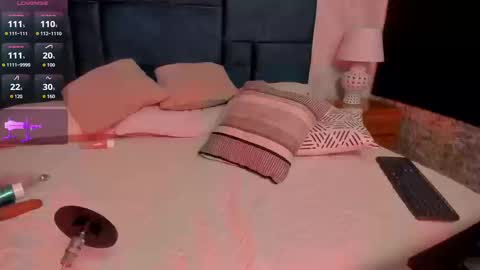 Violeta online show from March 13, 1:23 pm