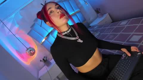 Snapshot of dalila_thoms chatting on December 20, 10:27 am Dalila online show from December 20, 10:27 am
